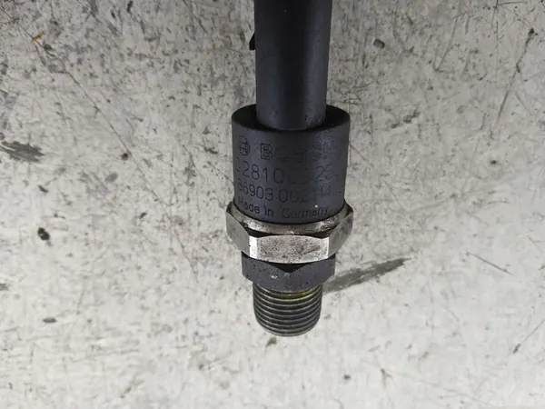 Sensor de pressão de combustível Mercedes W168 A0041531528 image 6