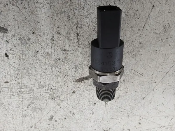 Sensor de pressão de combustível Mercedes W168 A0041531528 image 7
