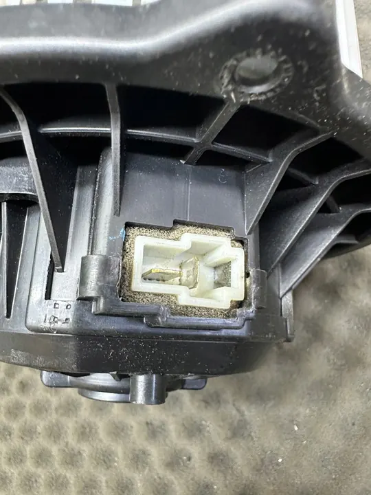 Kia Picanto Fläktmotor 971131Y000 image 3