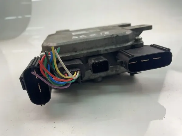 Unidad control inyección OEM 17208088 Subaru Outback image 3