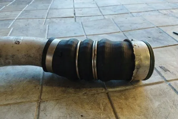 Tubería de intercooler BMW 3 TOURING (E91) 2.0L Diesel image 3