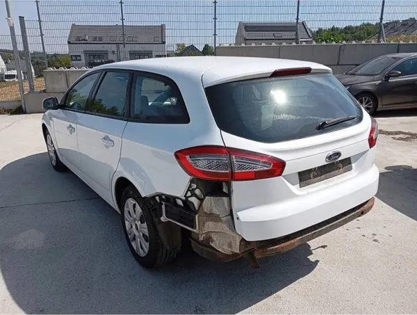 FORD MONDEO MK4 Roleta Tavaratilan Verho OEM image 9