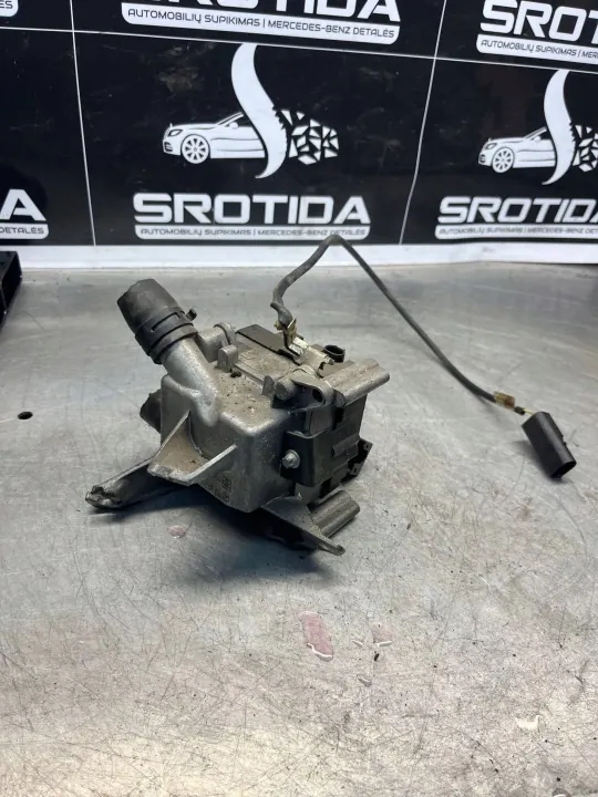 Aquecedor bloco motor Mercedes E W210 2.7CDI A0001590504 image 3