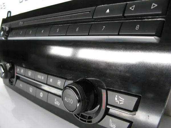 BMW ilmastointipaneeli OEM J00732 7-sarja F01-F04 image 3