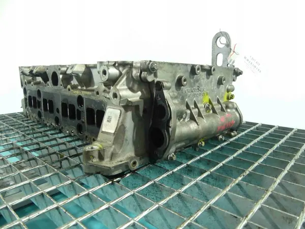 Mercedes Sylinterikansi OEM A6510150601 2.2 CDI image 2