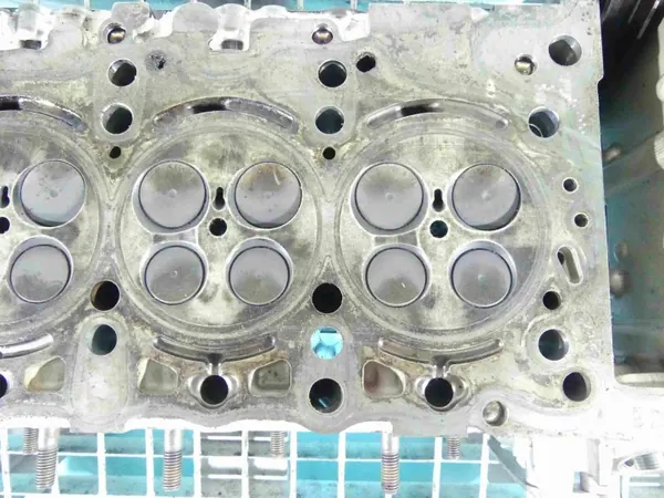 Mercedes Sylinterikansi OEM A6510150601 2.2 CDI image 10