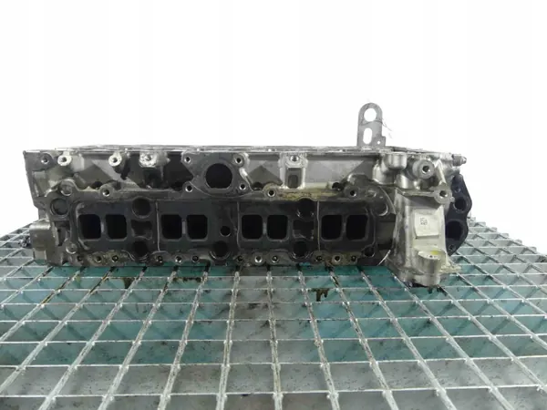 Mercedes Sylinterikansi OEM A6510150601 2.2 CDI image 5