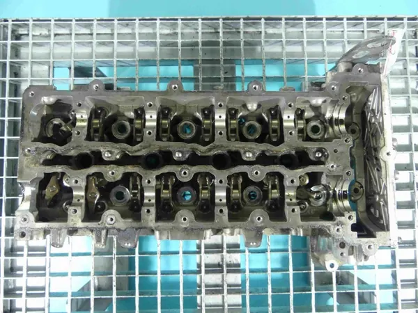 Mercedes Sylinterikansi OEM A6510150601 2.2 CDI image 7