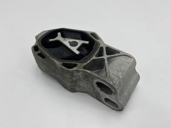 Volvo XC40 2023 Achter Motorsteun image 2