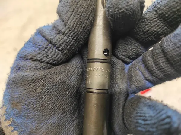 Iniettore AUDI A6 C5 2.5 TDI 059130202B image 4