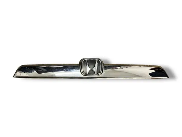Moldura de portón Honda CR-V 3 OEM 74890-SWW-E012-C1 image 2