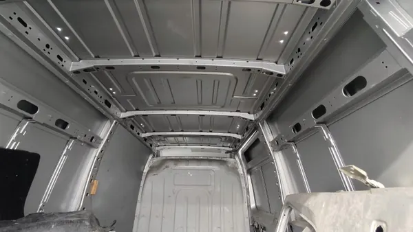 Painel lateral OEM BRIEF para Opel Movano B L3H2 2019-2021 image 4