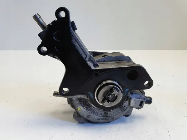 VW Caddy III Imupumppu 561005310 image 3