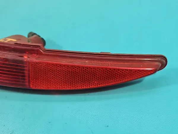 Lanterna traseira esquerda Lancia Delta III 08-14 OEM 51808948 image 2