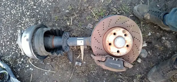 MERCEDES W212 W218 Front Suspension Knuckle A2123230300 image 4