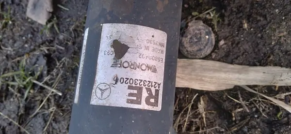 MERCEDES W212 W218 Front Suspension Knuckle A2123230300 image 5