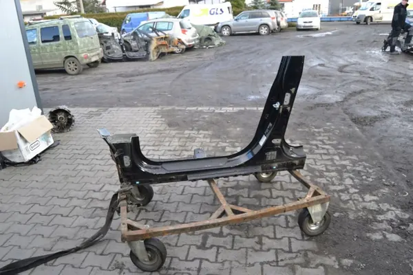 Soleira dianteira direita Hyundai i40 Caravana OEM 1111 image 2