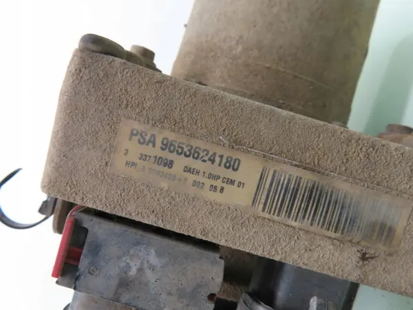 Pompe de direction OEM 9653624180 pour Peugeot 307 image 5