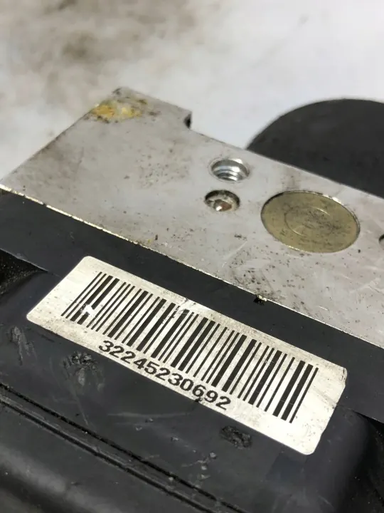 ABS-pompregelaar OEM 95660-17000 Gebruikt image 6