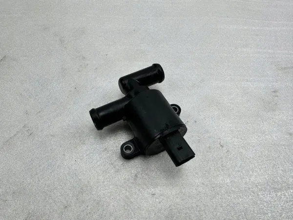 Kylvätskeventil OEM 4H0121670A för Audi A8 D4 4.2 TDI image 2