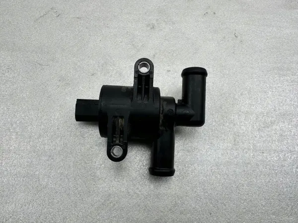 Kylvätskeventil OEM 4H0121670A för Audi A8 D4 4.2 TDI image 3