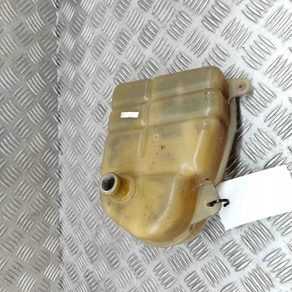 Koelvloeistof expansietank SsangYong Musso 1993 image 2