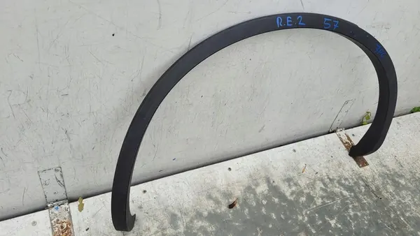 Volkswagen Touareg II Takaprighti lokasuojan lista image 3