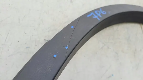 Volkswagen Touareg II Takaprighti lokasuojan lista image 6