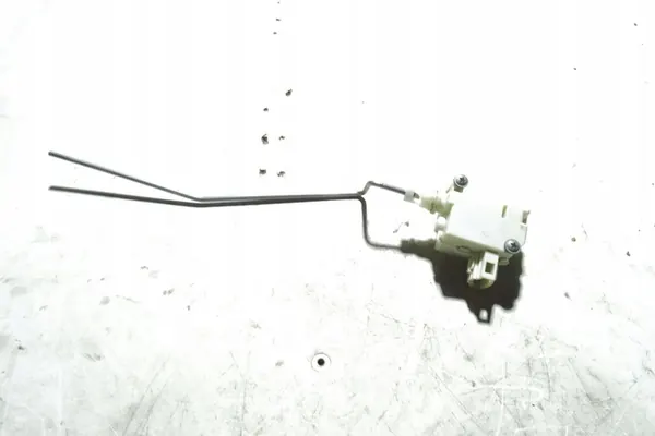 Bränsletanklock VW PASSAT VARIANT B7 3AA810773 image 3