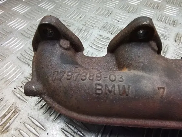 Rechter Abgaskrümmer OEM 779738903 BMW 3 E90 image 3