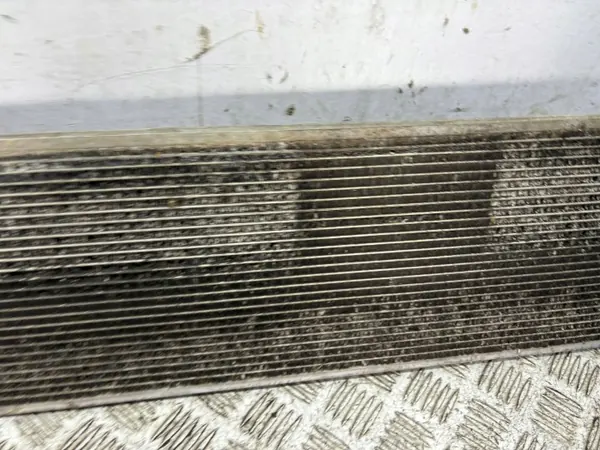 Radiateur d'eau Tesla OEM 600737200A - Occasion image 3