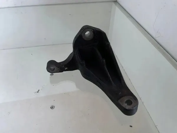 Soporte de caja Volvo usado OEM 3M516P093 V50 image 4
