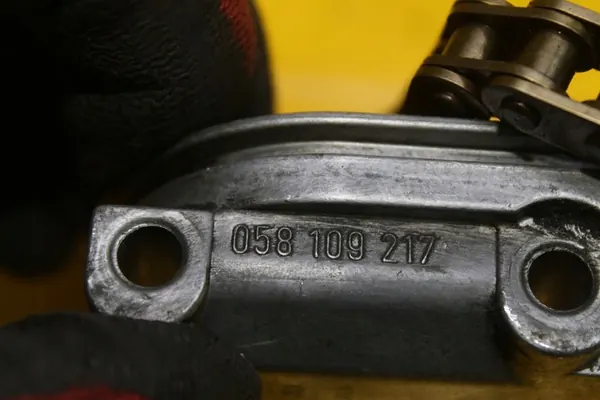 Volkswagen OE 058109217 Tensor de distribuição image 8