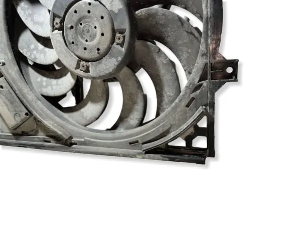 Gebrauchter Volkswagen OE Kühlerlüfter OEM 3D0121191K image 3