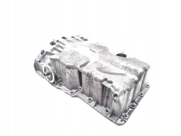 Audi A3 Oljetank 1.5 TFSI 2018 05E103601C image 10