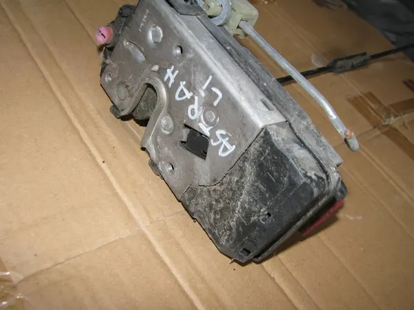 Bakdörrslås Vänster OPEL ASTRA H ZAFIRA B image 3