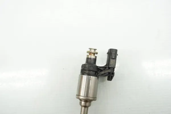 Audi A1 Einspritzdüse OEM 04E906036AE 1.0 TFSI image 4