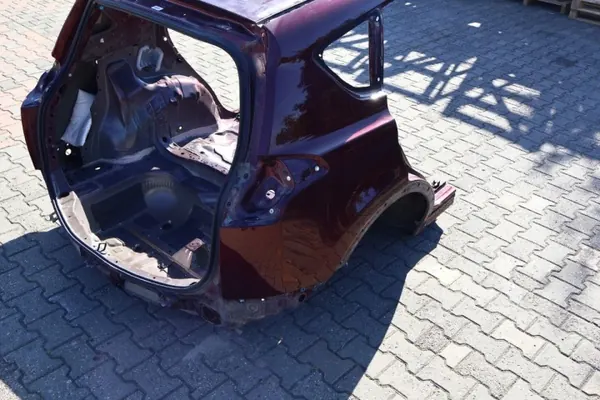 OEM 1256871491 Toyota RAV4 IV Garde-boue droit arrière image 3