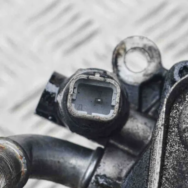 Ford OE 9685997780 oljefilterbas image 4