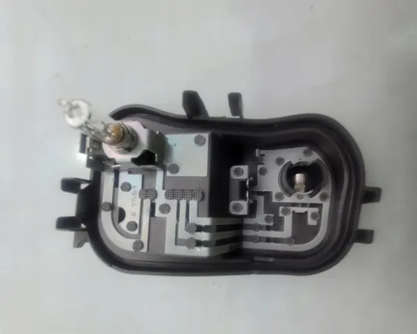 Support d'ampoule arrière droit BMW F32 OEM image 2