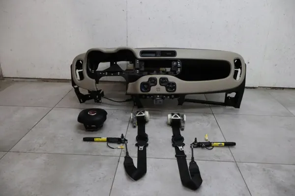 Fiat Panda 3 instrumentpanel OEM BNE3618 med airbag image 2