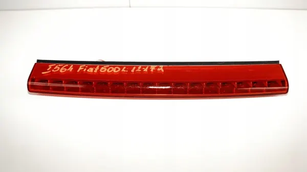 Feu Stop Arrière OEM 371116700 pour Fiat 500L 12-17 image 2