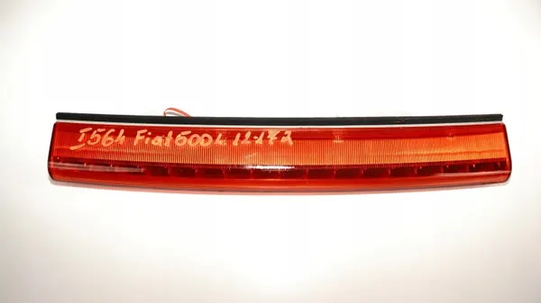 Feu Stop Arrière OEM 371116700 pour Fiat 500L 12-17 image 4