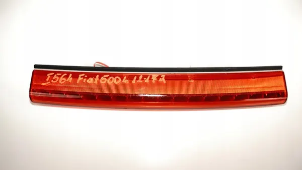 Feu Stop Arrière OEM 371116700 pour Fiat 500L 12-17 image 5