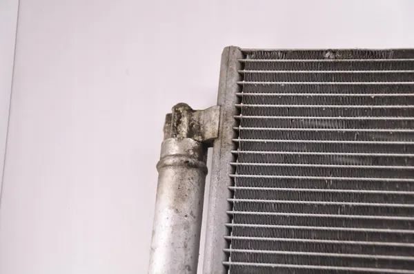 Radiateur de climatisation Ford OE BV6119710BB image 2