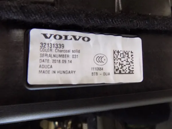 Volvo XC40 Panoramadach Rollo OEM 32131339 image 5