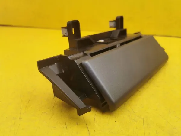 Land Rover Discovery 4 Armaturenbrett-Aschenbecher OEM AH22048A02A image 6