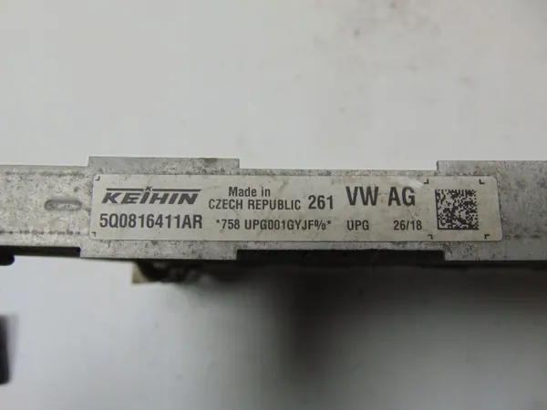 Grattoir condenseur AC OEM 5Q0816411AR pour VW Audi image 10