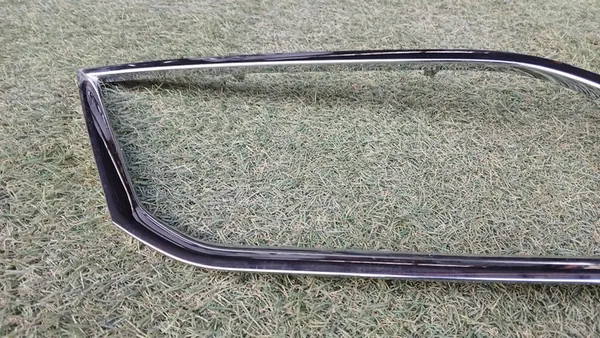 Chrome Grille Trim Skoda Rapid 2012-2019 image 2