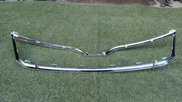 Chrome Grille Trim Skoda Rapid 2012-2019 image 3